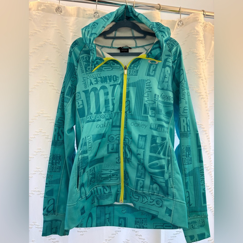 Oakley Women's Graphic Teal Ski Jacket with Yellow Zipper